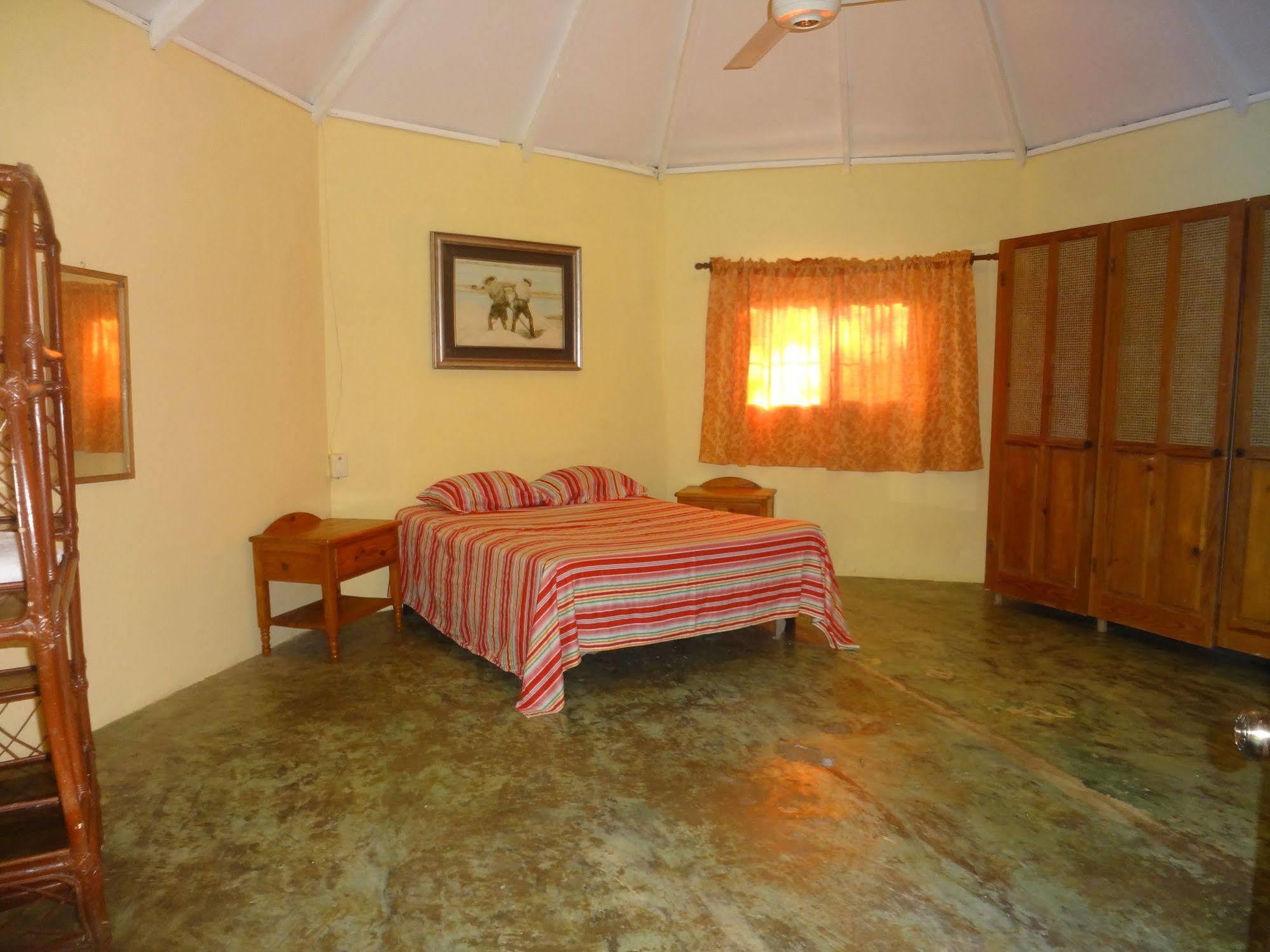 Gipsy Ranch Rooms Кабарете Екстер'єр фото